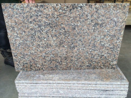 Плитка 600x300 из Западно-Султаевского гранита , фото Купить Плитка 600x300 из Западно-Султаевского гранита в Железногорске